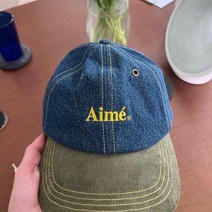 COPY - Selling Aimé hat